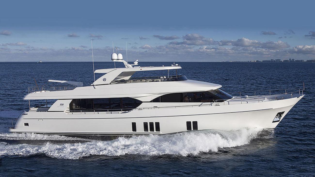 Yacht OCEAN ALEXANDER 35R , Ocean Alexander | CHARTERWORLD Luxury ...